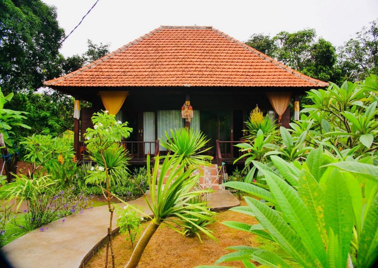 Titi Hostel Lembongan Exterior foto