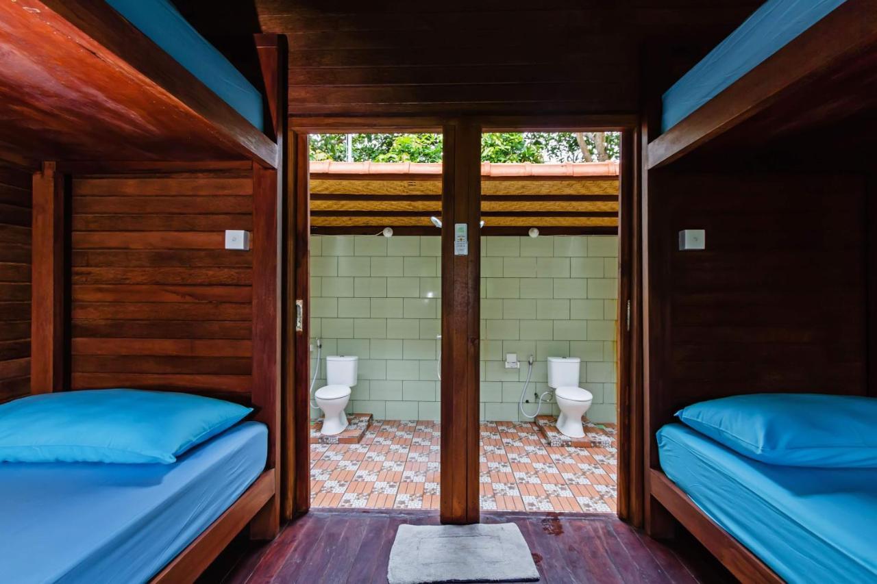 Titi Hostel Lembongan Exterior foto